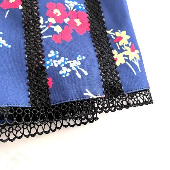 J.Peterman Embroidered Floral Pleated Lace Trim Midi Skirt Blue Women's Size 2 - Picture 5 of 9